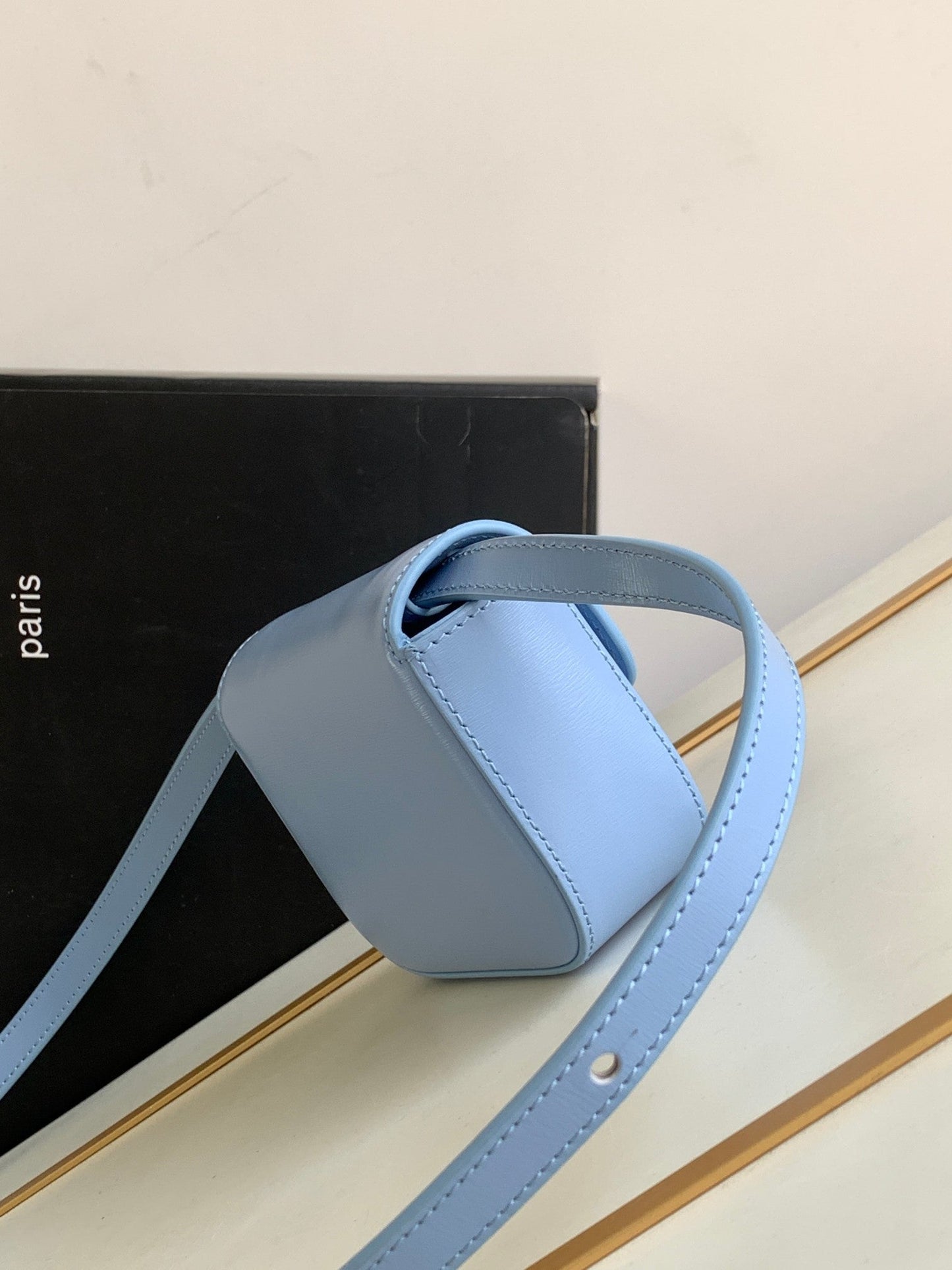 TEEN TRIOMPHE 11CM SKY BLUE CALFSKIN