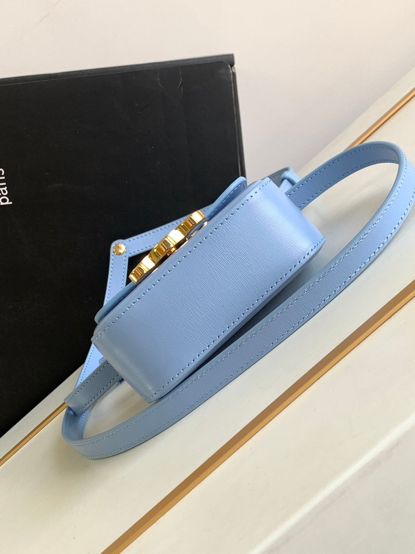 TEEN TRIOMPHE 11CM SKY BLUE CALFSKIN