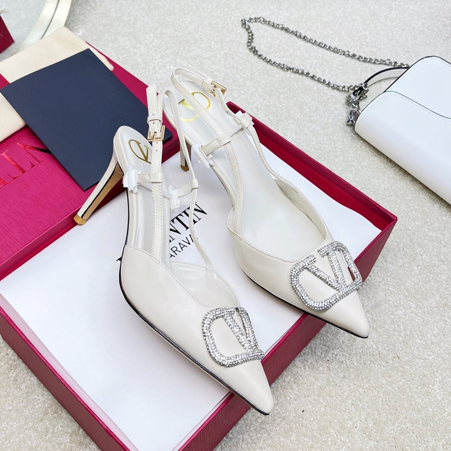 Vlogo Signature Diamond Slingback White Calfskin