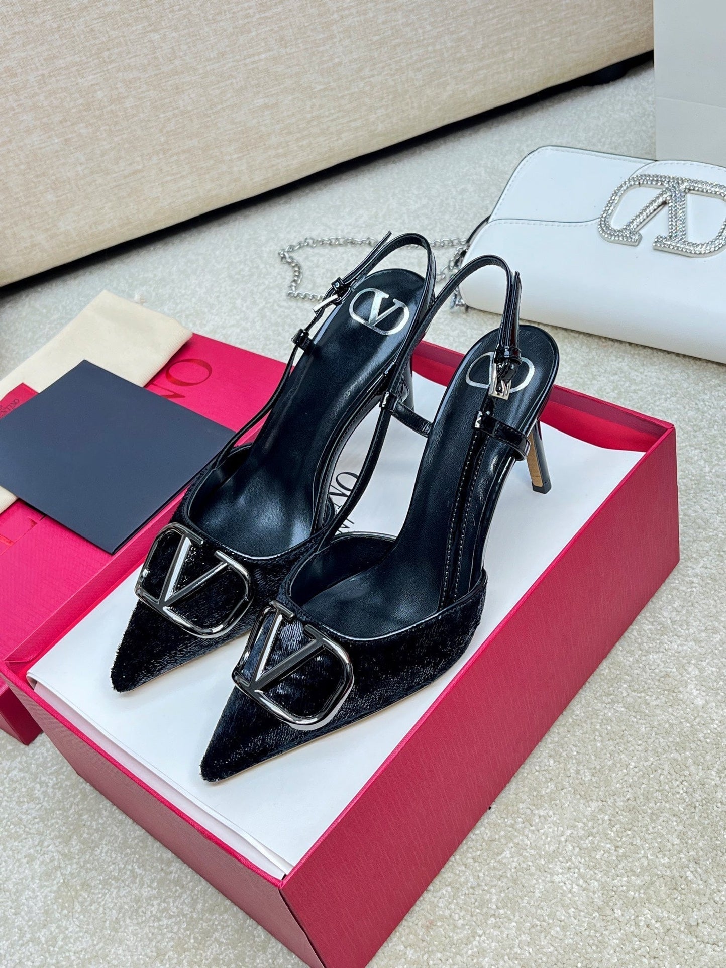 Vlogo Signature Slingback Rough Black Calfskin