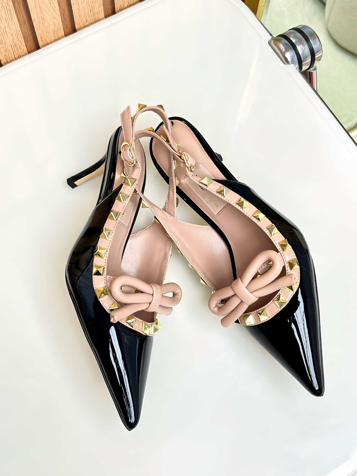 Rockstud Bow Slingback Black and Rose Cannelle Calfskin With Matching Studs