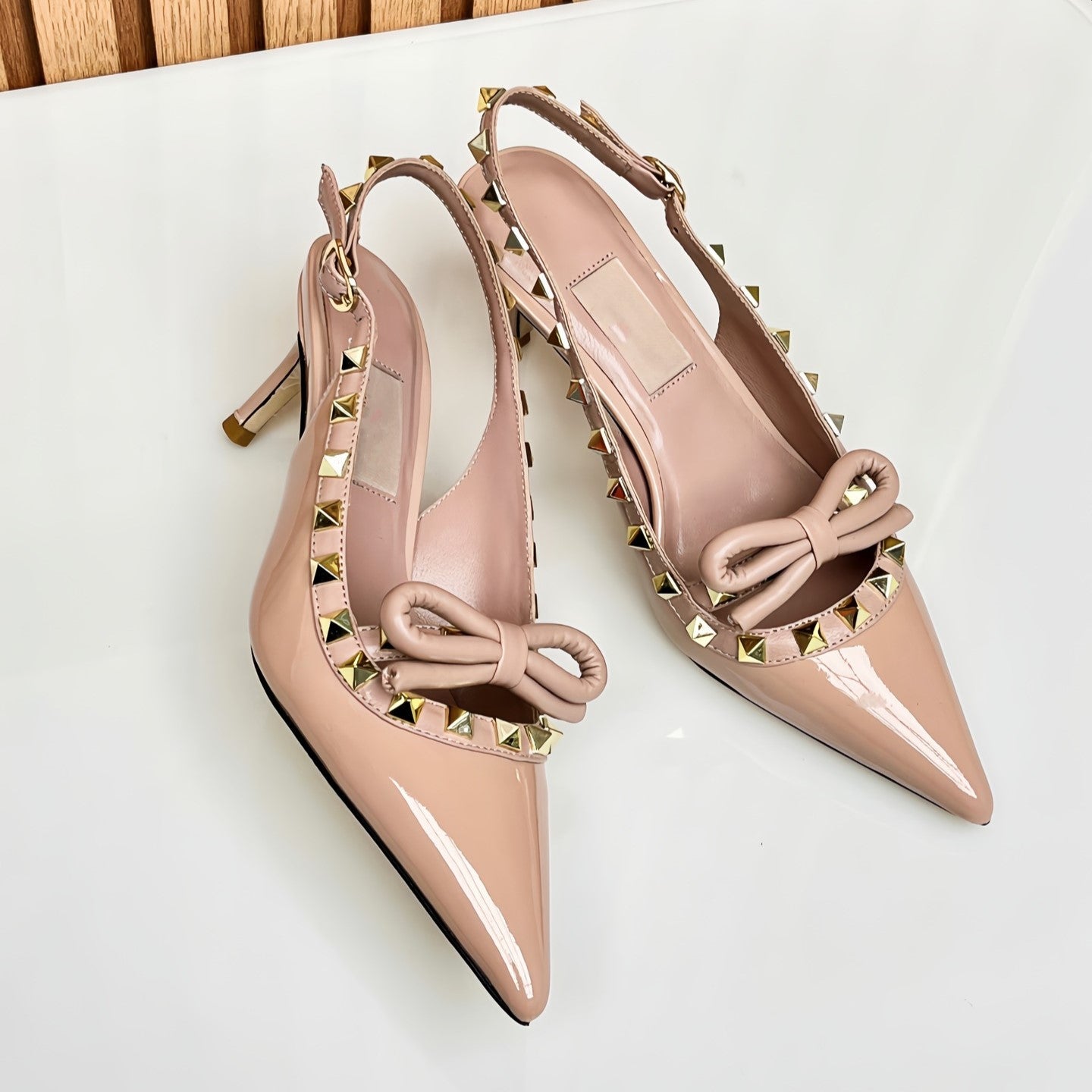 Rockstud Bow Slingback Rose Cannelle Calfskin With Matching Studs