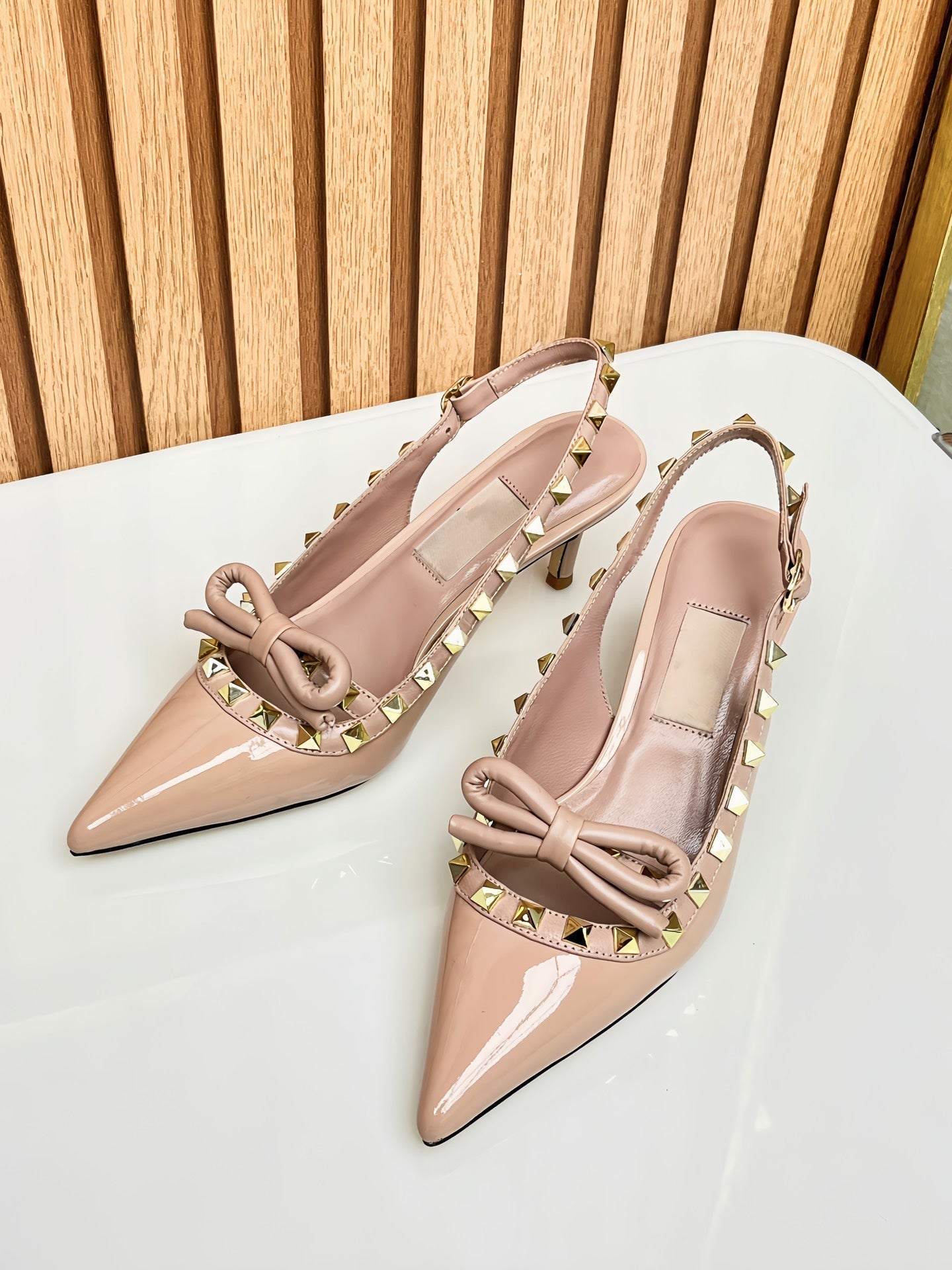 Rockstud Bow Slingback Rose Cannelle Calfskin With Matching Studs