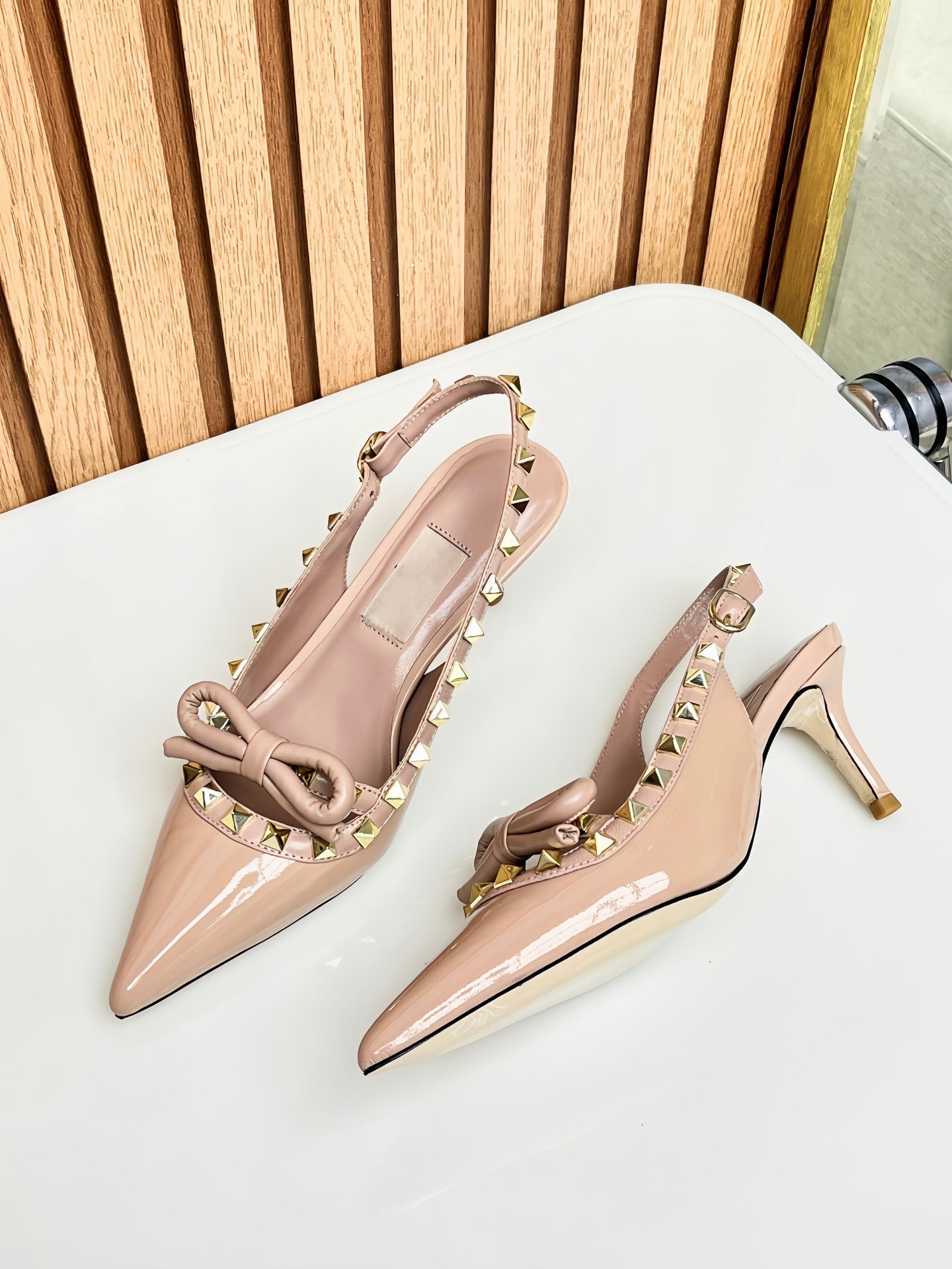 Rockstud Bow Slingback Rose Cannelle Calfskin With Matching Studs