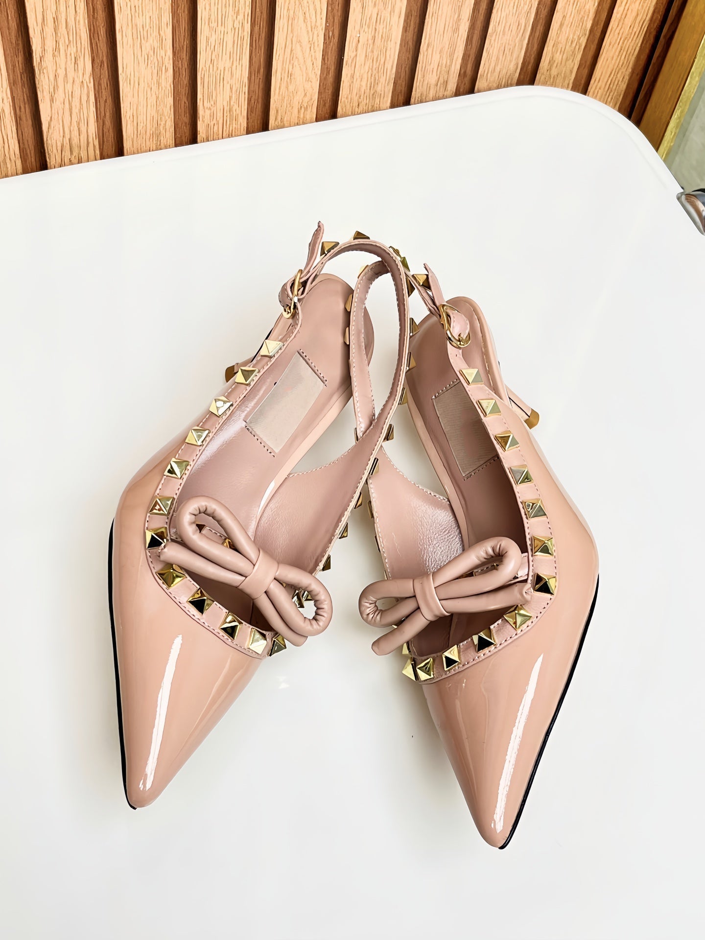 Rockstud Bow Slingback Rose Cannelle Calfskin With Matching Studs