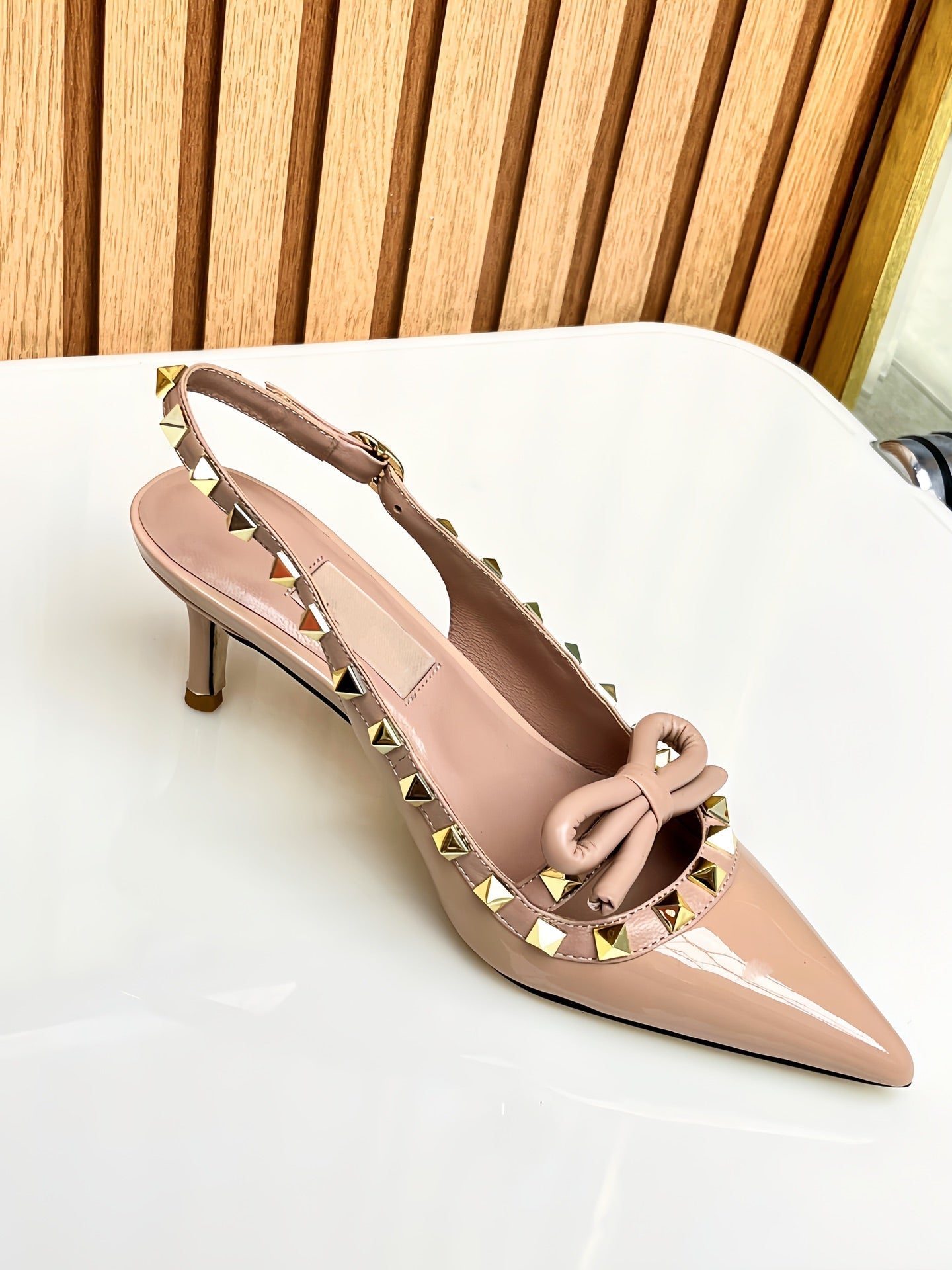 Rockstud Bow Slingback Rose Cannelle Calfskin With Matching Studs