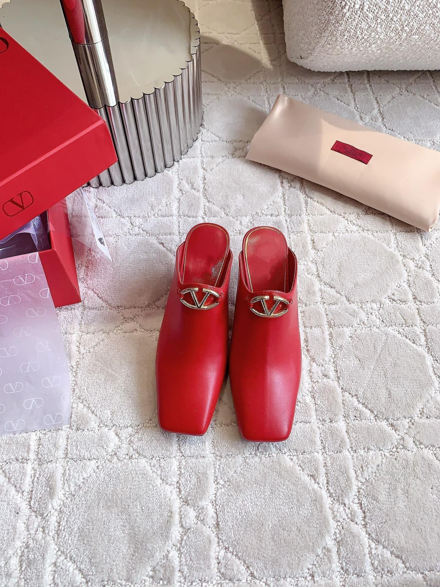 Vlogo Spool Square Toe Red