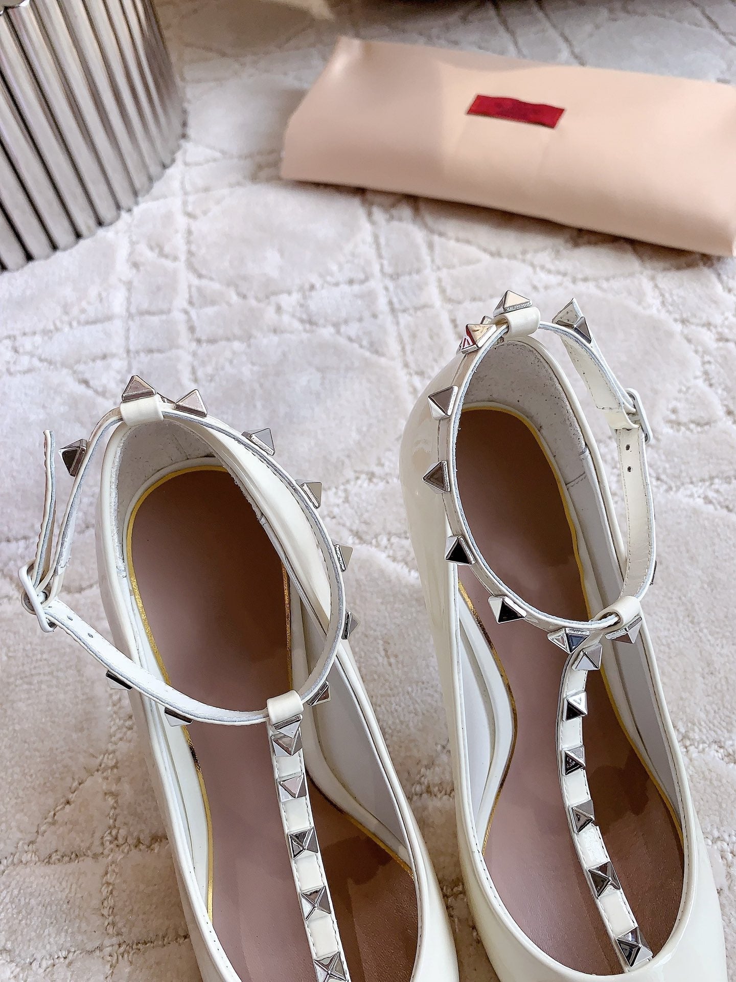 Rockstud TStrap 10cm White