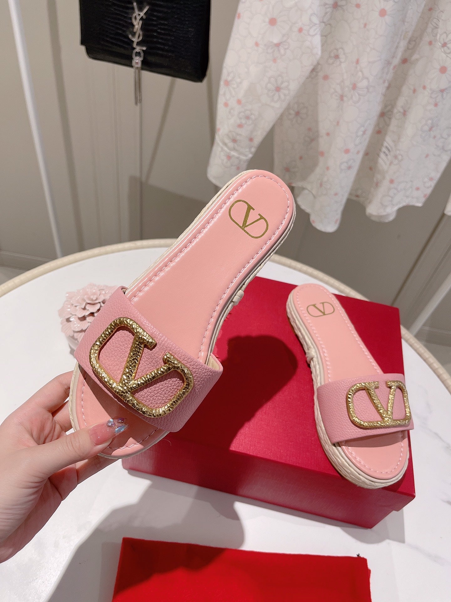 Vlogo Slippers Pink