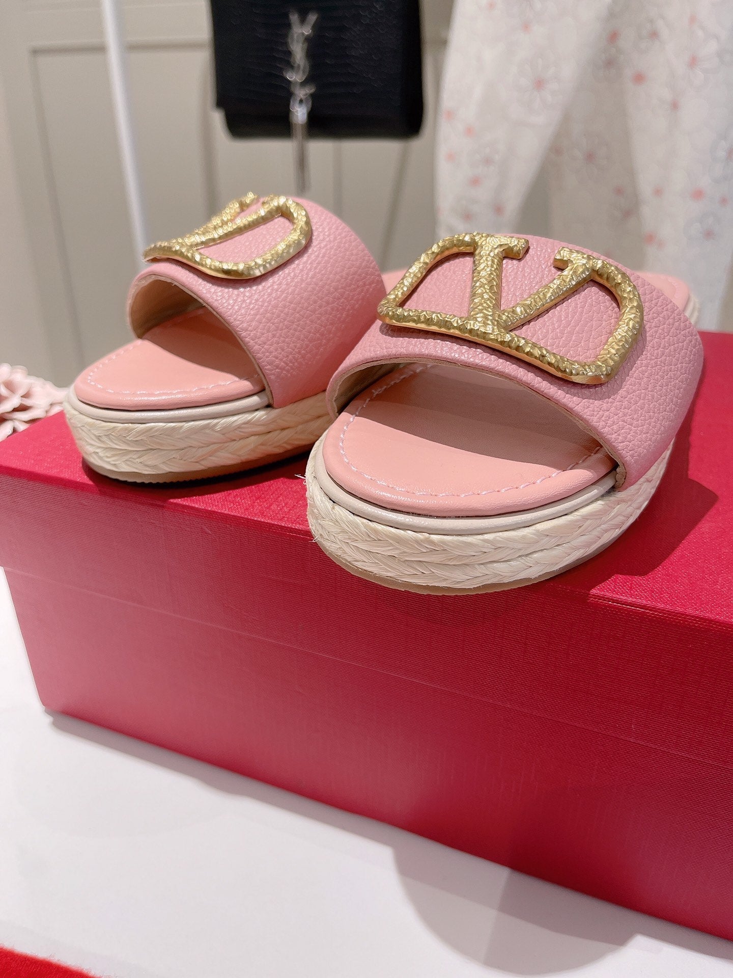 Vlogo Slippers Pink