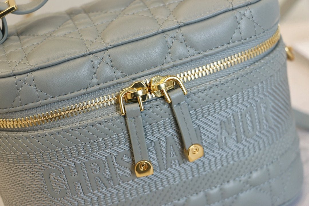 SMALL TRAVEL VANITY CASE CLOUD BLUE LAMBSKIN