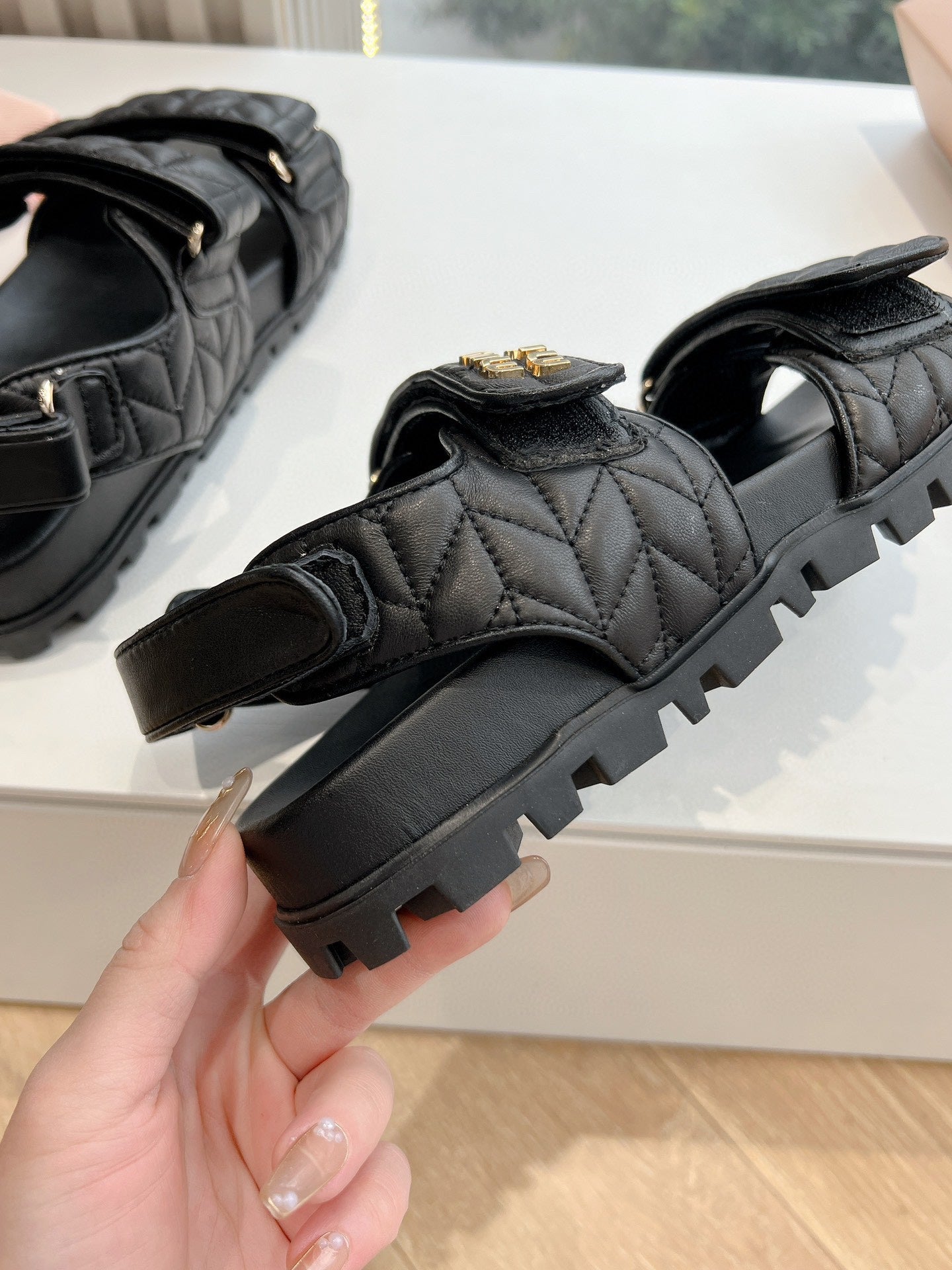 miu dad sandal black calfskin